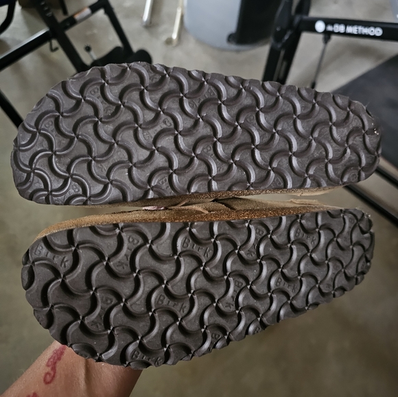 Birkenstock Clog - Picture 3 of 3